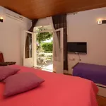 Laidback - Two Bedroom With Terrace And Sea View Paradise *