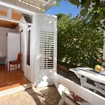 아파트 Laidback - Two Bedroom With Terrace And Sea View Paradise