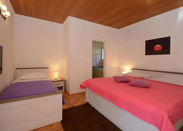 Laidback - Two Bedroom With Terrace And Sea View Paradise אורביץ