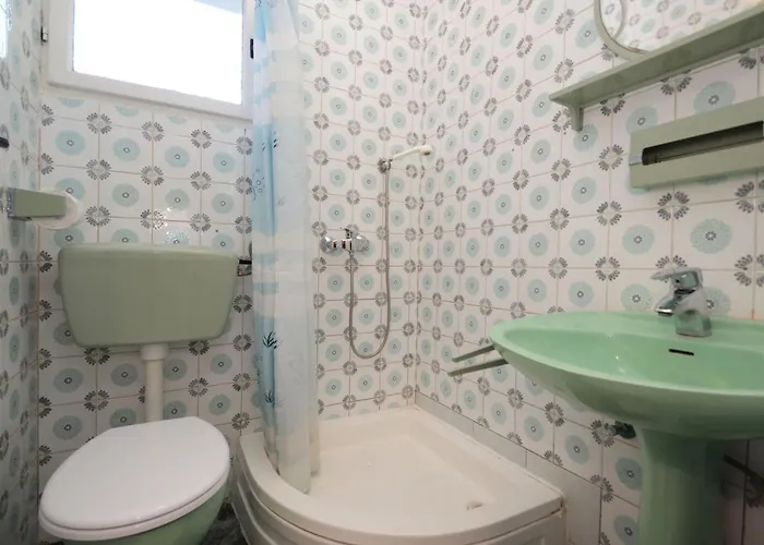 Laidback - Two Bedroom With Terrace And Sea View Paradise דירה *