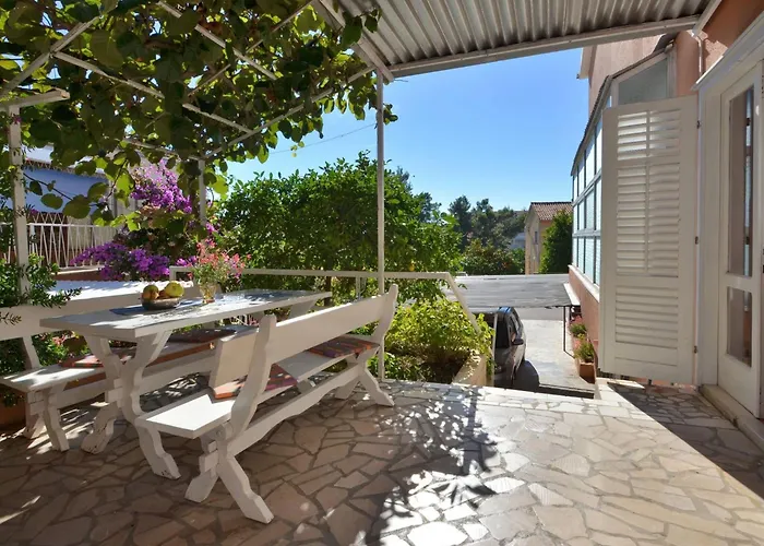 Laidback - Two Bedroom With Terrace And Sea View Paradise דירה