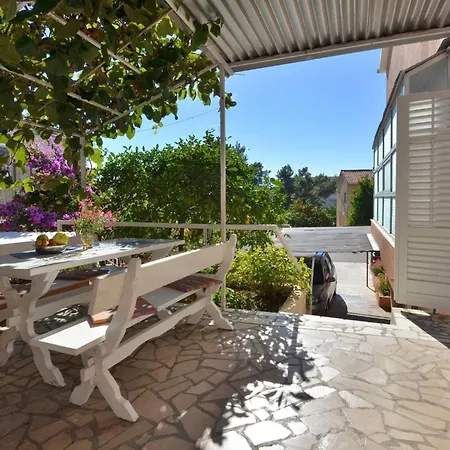 Laidback - Two Bedroom With Terrace And Sea View Paradise Appartement