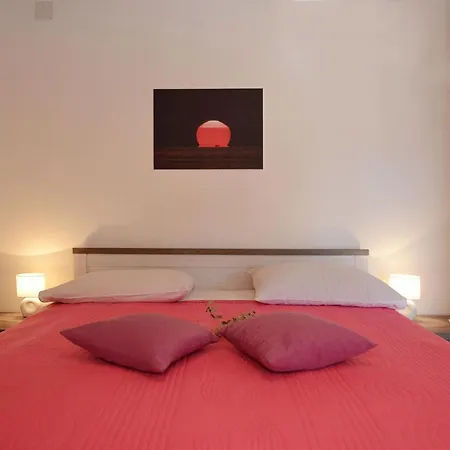 Laidback - Two Bedroom With Terrace And Sea View Paradise Apartament *