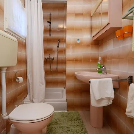 Laidback - Two Bedroom With Terrace And Sea View Paradise Appartement *